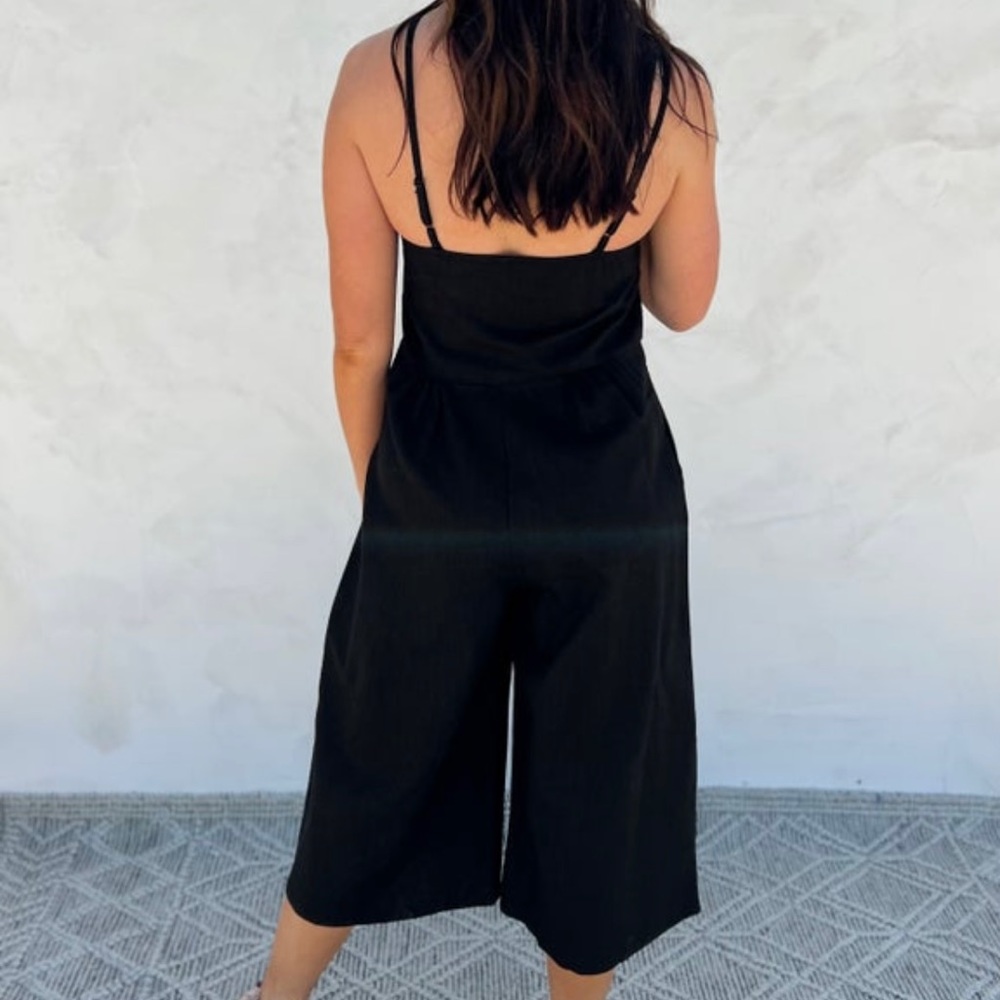 🔥🔥Black jumpsuit NWT 🔥🔥 - Picture 4 of 5